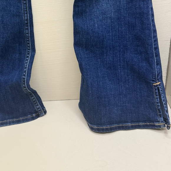 Kids’ Abercrombie & Fitch dark denim high rise flare Jeans size 5/6 - Picture 7 of 7